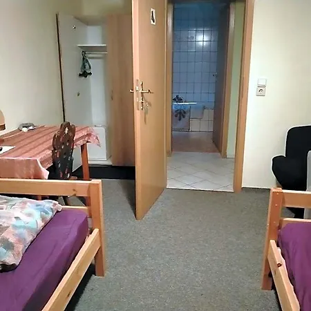 Hotel Gahro 1-3 3*